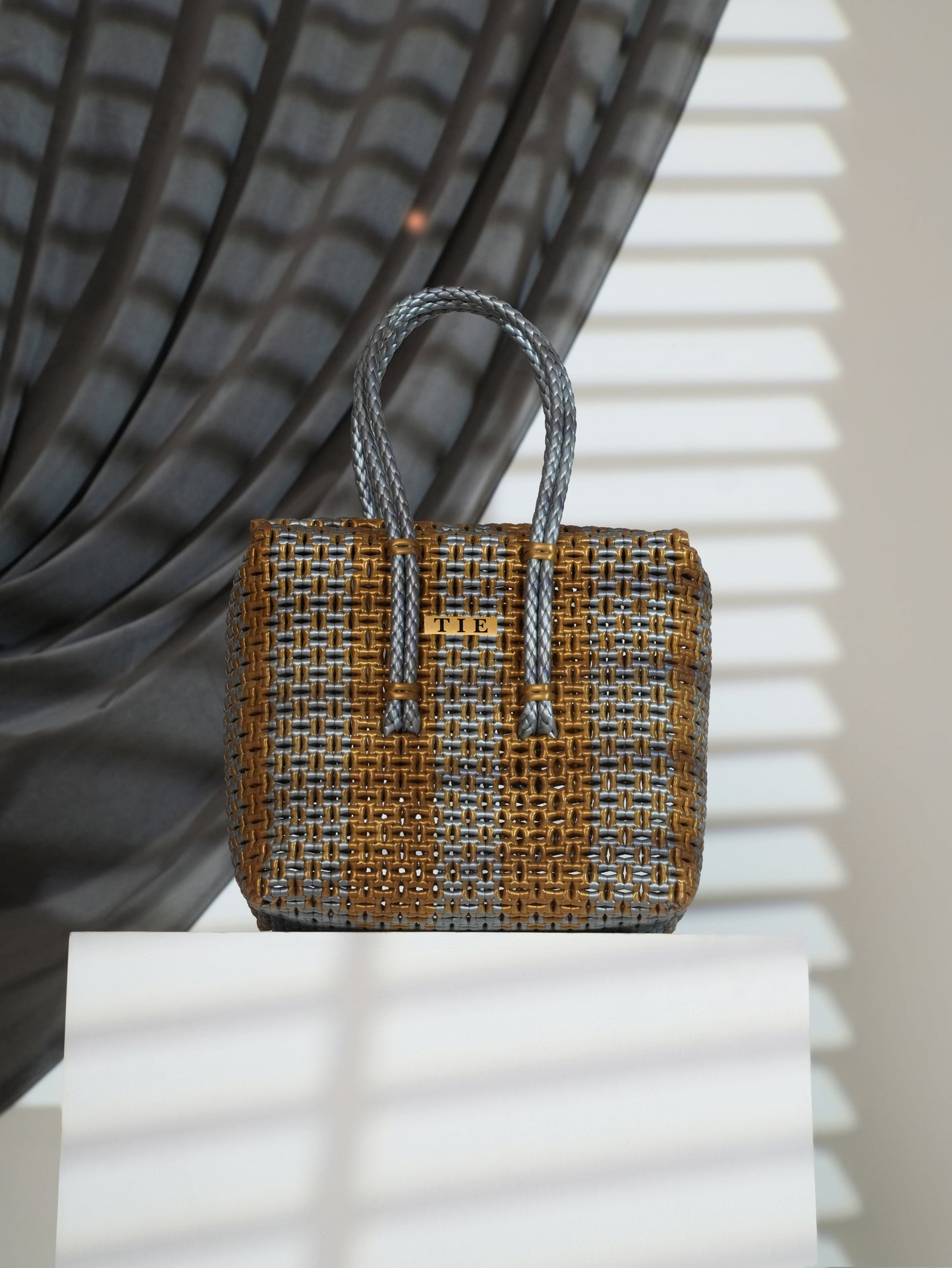 Closeweave Wire Basket - Gold & Silver